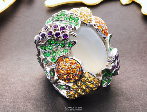 ‘Amalthea’ - cocktail ring by DavidWein.A favorite of the designer the ring is a reflection of tropi