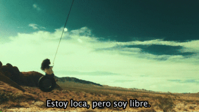 romina-cafeina:  Estoy jodidamente loca, pero soy libre. 