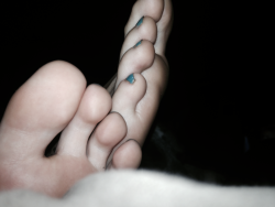 Foot-Goddess-Tm:  I Want You To Beg To Suck My Toes. 
