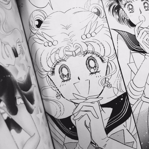 phantaisies:Was going through my Sailor V manga tonight when I see this frame of Minako, looking ver