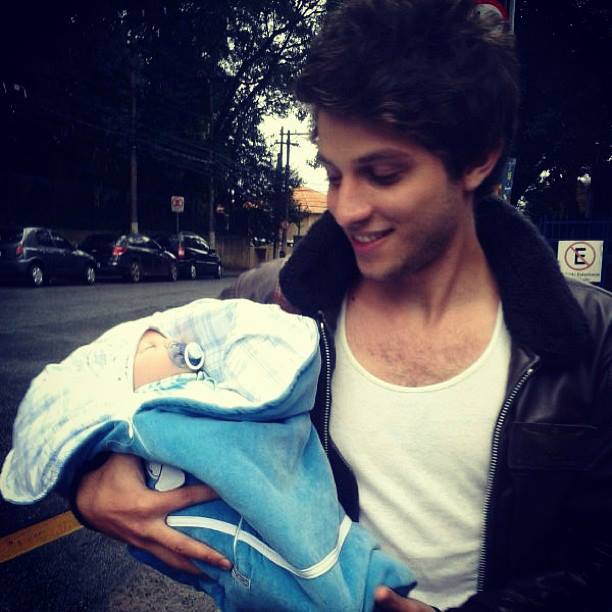 mic4els:  imaginem o Chay papai , socorro ! ♥ 
