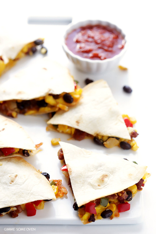 foodffs:  SOUTHWESTERN BREAKFAST QUESADILLASReally nice recipes. Every hour.Show me what you cooked!