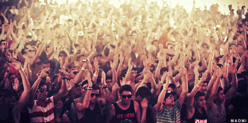 lets-runaway-and-get-lost:  Hipster/Indie/Romance blog! I follow back similar ♥