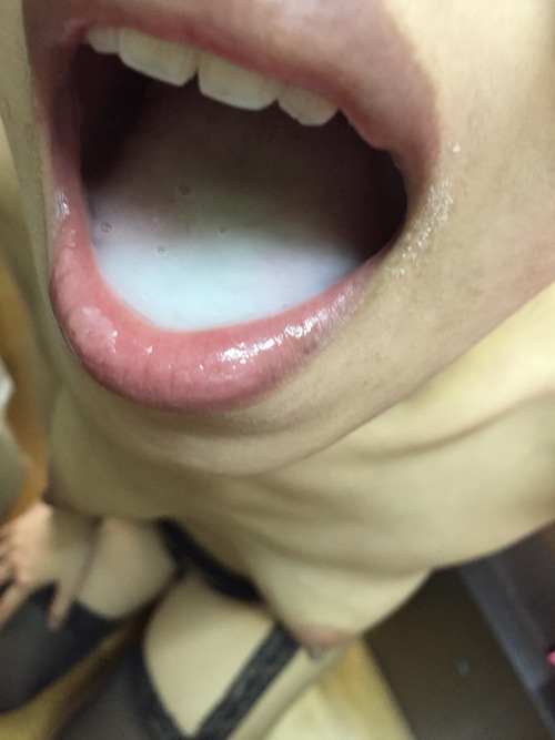 jsjdjxm: 穿這樣出門好方便@@