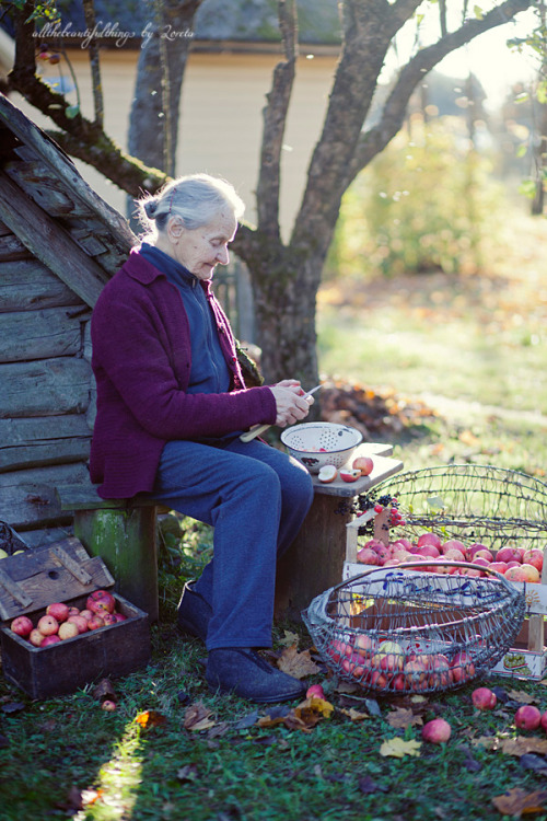 Apple time by Loretta