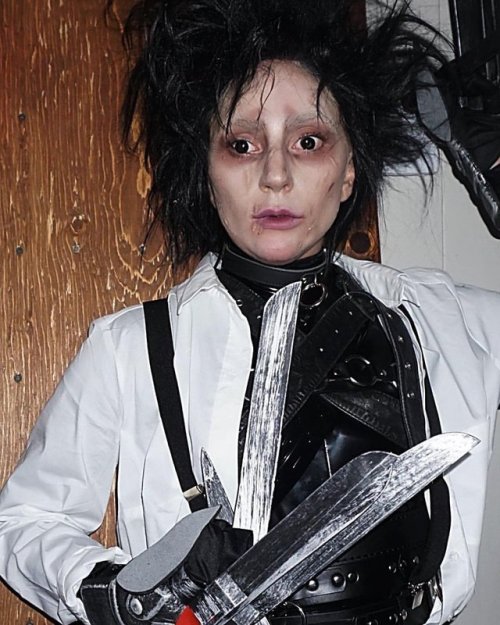 ladyxgaga:October 31st, 2017: Lady Gaga dressed up as Edward Scissorhands for Halloween