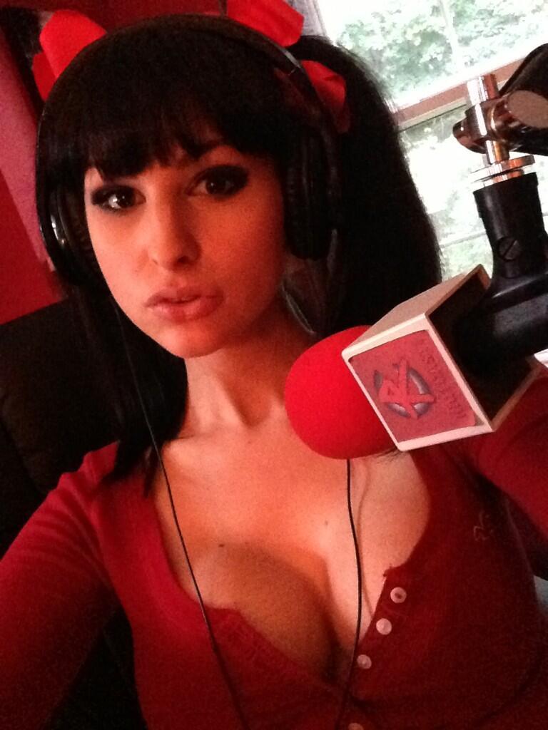 tgirlfantasy:  Ts Bombshell Bailey Jay amazing soft body, i guess everyone wants