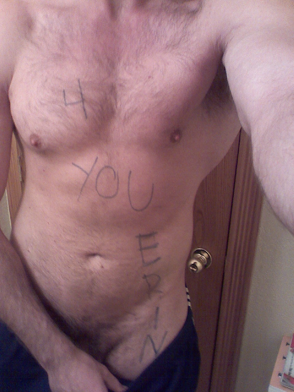 straightmenworshipping:  kinkandcatfish:  This is Jon J. from somewhere in the midwest.