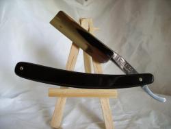knifepics:  Straight Razor - Japanese Origin