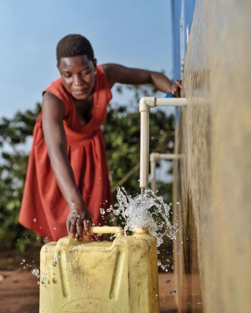 A short story.For @water_compass#uganda #water #jjumba_martin (at Sembabule) https://www.instagr