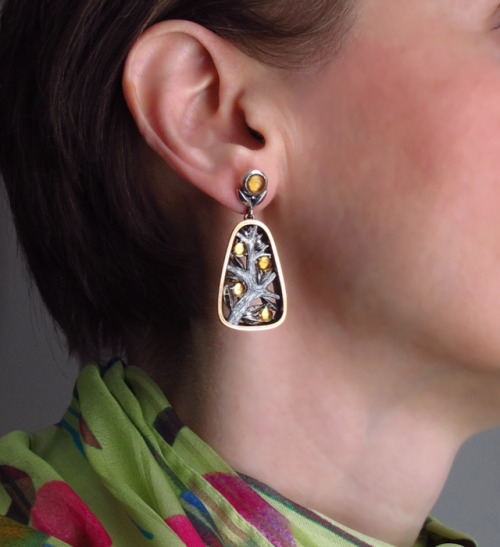 We recently completed these Apple Tree earrings with citrines as a matching peice to the Apple Tree 