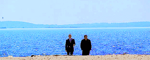 fandomforever:  Colors 2/10= Blue 