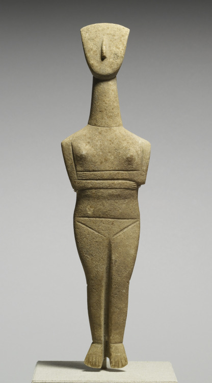 Cycladic marble female figurine, attr. to the Goulandris Master.  Ca. 2500-2400 BCE (Early Cycladic 