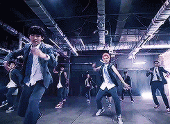 krisyeol:  EXO - Growl 으르렁 Flawless choreography      