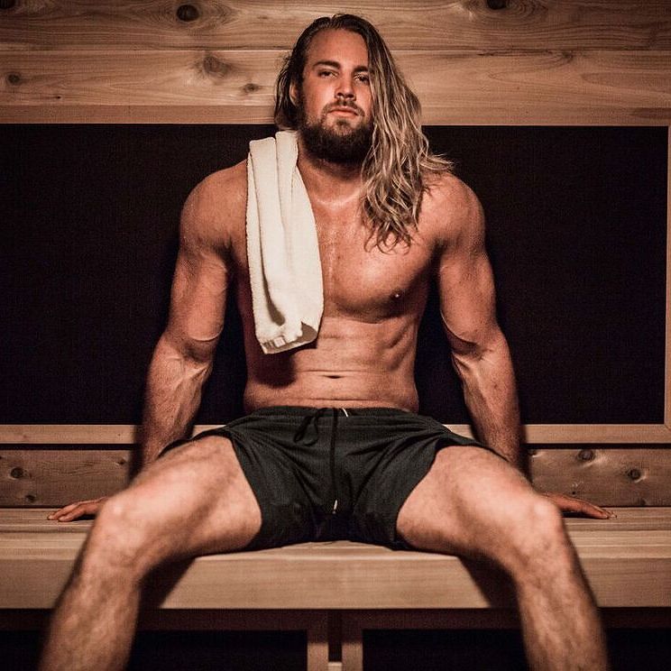 i3efore-i-cry:  “Model: Zach Deal­ ~ @zachdeal­ Visit beardsaresexy.com to be