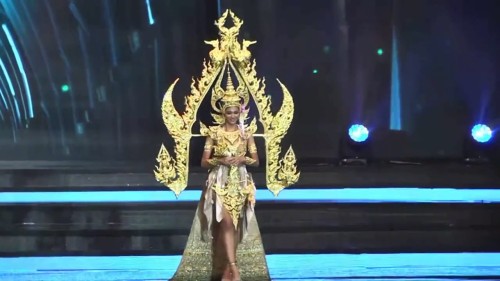 Miss Grand Thailand, 20172. Miss Chumphon, in a mix of WWII tribute and traditional dancing costume3