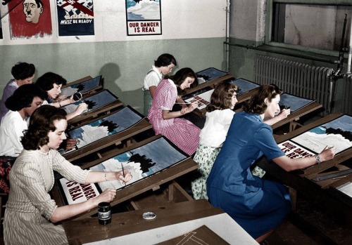 lostinhistorypics:Women painting propaganda posters, 1942.