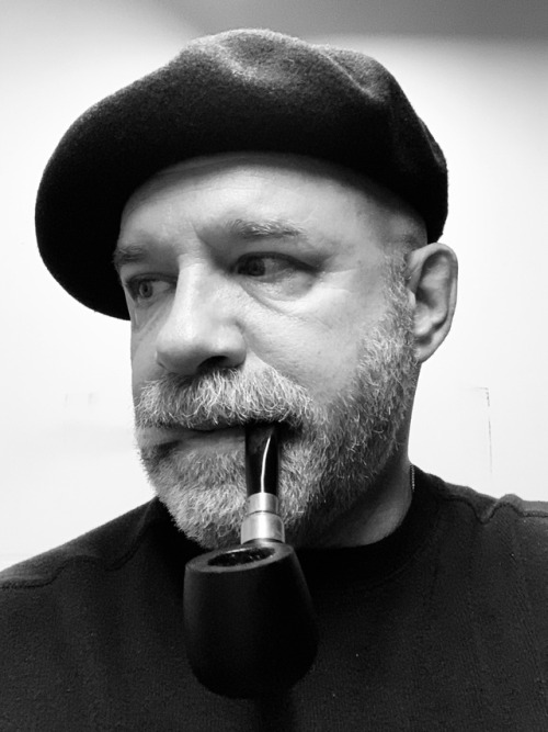 Fun Hat Friday: pipe with beret. Part 3