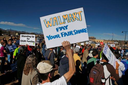 anarcho-queer: Wal-Mart Ends Heath Insurance For Thousands of Workers, But Begins To Sell It To Cust