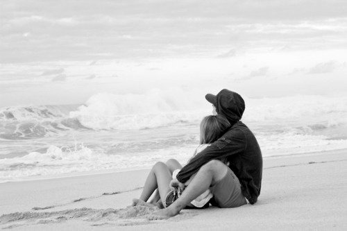 Image tagged with Novios, Playa, abrazados &#8211; @tefaydm on Tumblr