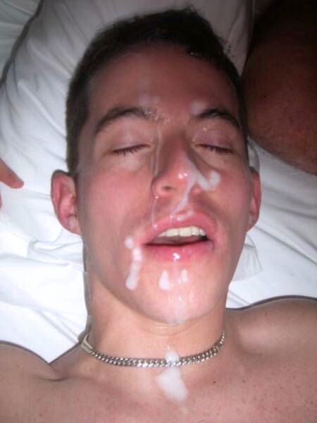 cummingandgoing:  The face of a happy, cum hungry slut. I’d love to see the look