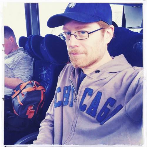 albinokid1026:I’ve landed in St. Louis, @cardinals country, aka Enemy Territory, so I must rep