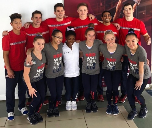 twoflipstwotwists:usagym: Always supporting each other!This team