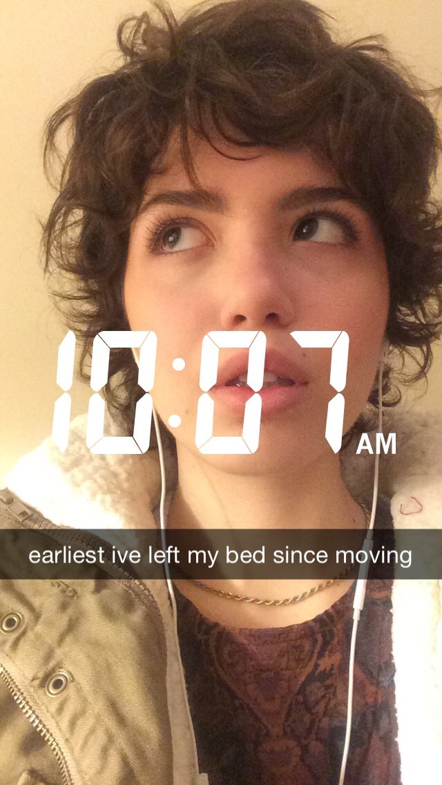 daughterofhungryghosts:  add my snap @ alyantorcha to stay up to d8 w my emotional