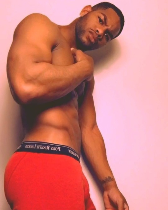 degeneratexxxxx:  degeneratexxxxx:  Get FIT!  🙌🏾