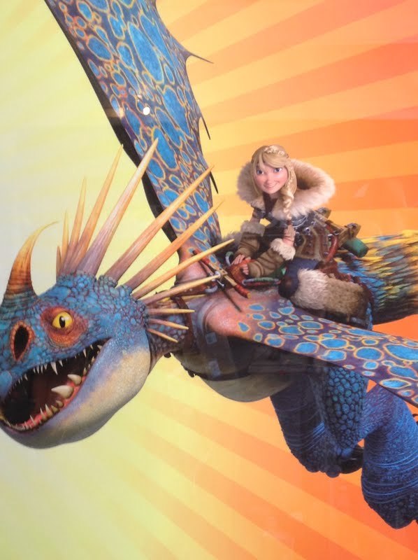 unsomnia:  nerkartist:  banasmagiccastle:  animationtidbits:  How to Train Your Dragon