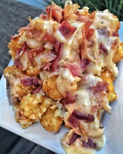 drunkcravings:  Country Style Tots