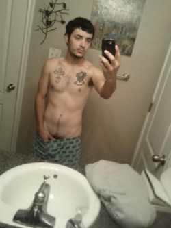 hardcoregaysex69:  Hope my bf dosent find out Mmmm Hello ;)