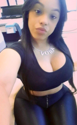 thickazzgurlz:  Thickazzgurlz Dominicana