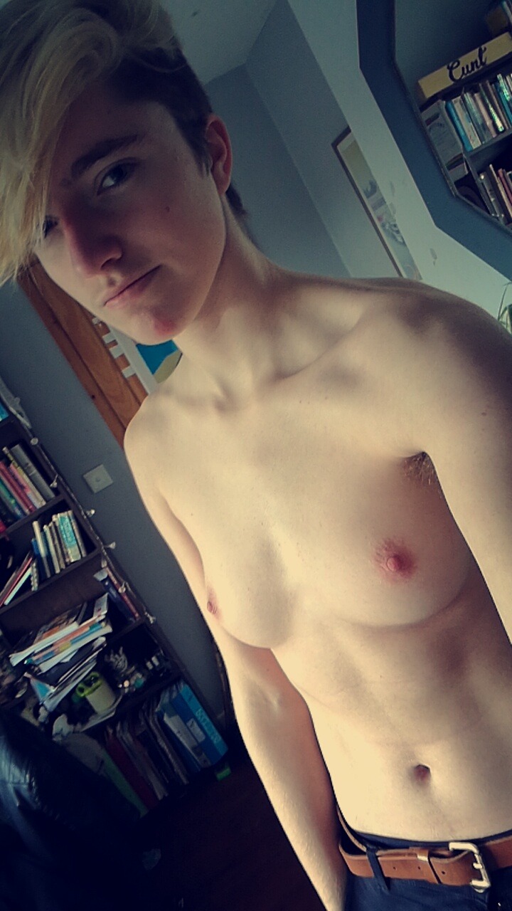 vampyenby:  twintaupe:  Cuz I’m still a guy  Man I feel those tags tho like just