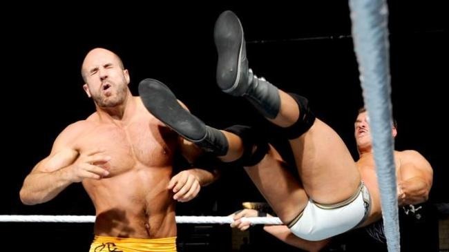 perversionsofjustice:  Even Cesaro is like, “Ooooooh, dat ASS, Cody”