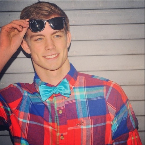 lets talk about Dustin McNeer aka best Hollister model ever