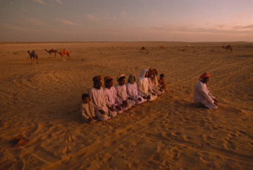 unrar:Evening prayer at the campsite of the Hamad Haraiz Harsousi Bedouin tribe. An excellent exampl