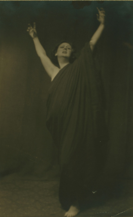 Isadora Duncan dancing La Marseillaise, 1917Arnold Genthe (American, born Germany; 1869–1942)Photogr