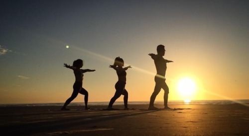 Caught the sunrise this morning with my lovely yogis. (at Ponte Vedra Beach, Florida)