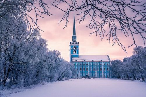 evocativesynthesis:Yaroslavl (by dSavin)