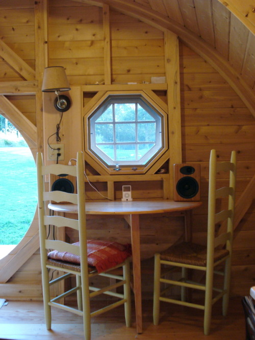 chazzam:  omg this company makes fucking Hobbit Holes in various sizes that can be chicken coops, playhouses, sheds, and even actual, functioning tiny houses! The fucking company is IN MAINE where I LIVE RIGHT NOW and I can go there and see them and I