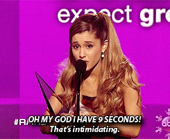  Ariana Grande Wins New Artist of the Year at The AMAs 2013 