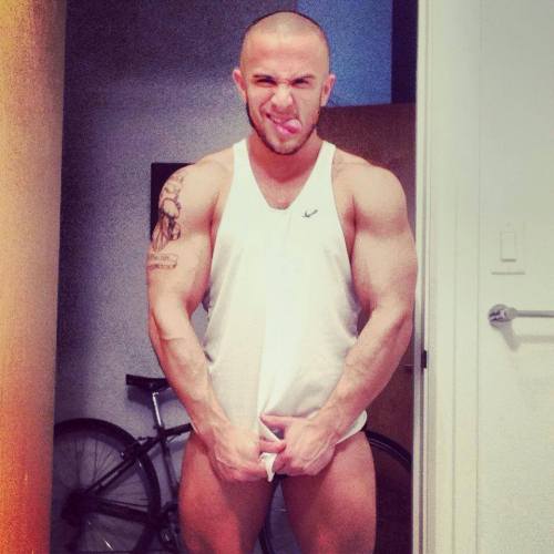 oofahpapa:  ♂♂ http://oofahpapa.tumblr.com/archive