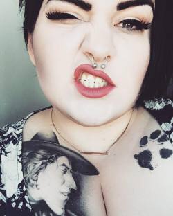 spookyfatbabepower:  punk rock grrrl