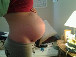 Littlemissnoteverything:  35 Weeks!  