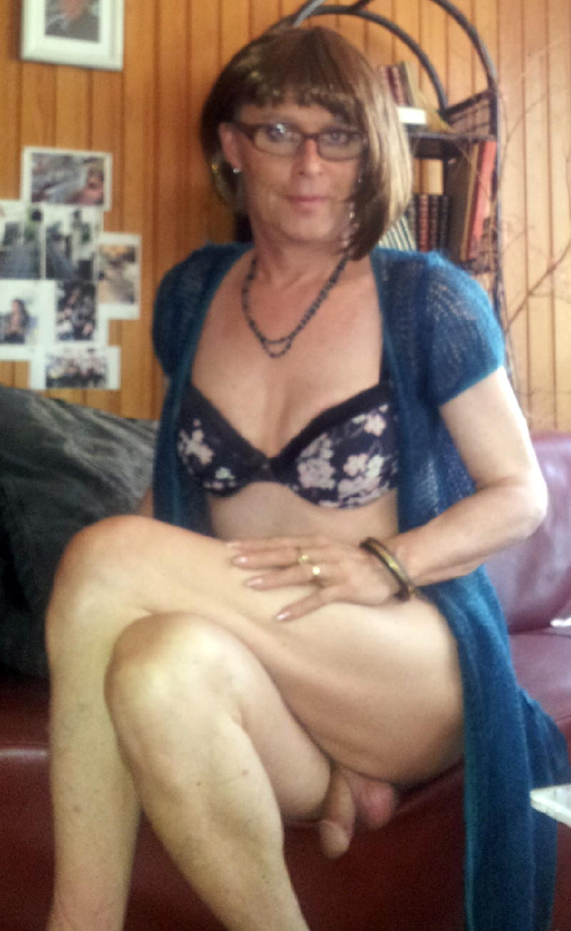 sissyfaggotfetishboi:  faggotlover:  2brooklyn:  When I first saw this gorgeous Lady