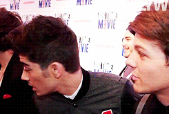zaynmaklik:  Ask me if I give a motherfuck ?!!   