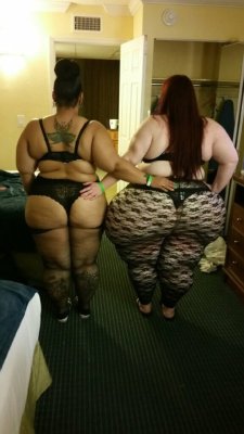 mrbbw2:  Which one gets it 1st??  Warm up