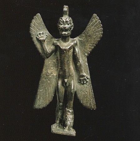 cabinet-betteraves-crues:  Pazuzu, the demon of the southwest wind, the bearer of