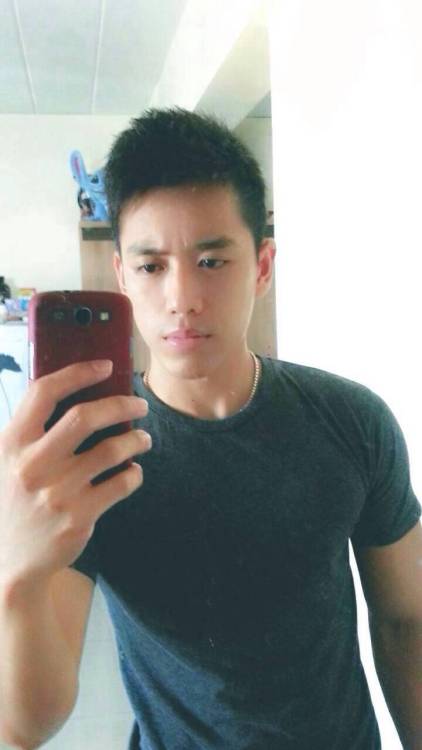 mantop10691:  長的超帥身材又結實完美的大粗長屌亞裔男